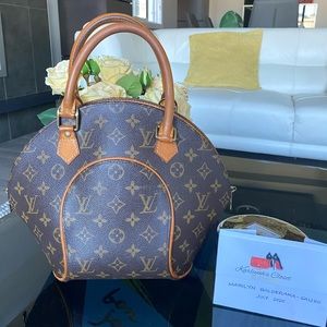 SOLD‼️Authentic Louis Vuitton Ellipse PM Monogram